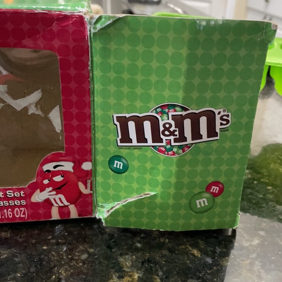 Set Of M&M’s Christmas Mugs - Picture 5 of 6